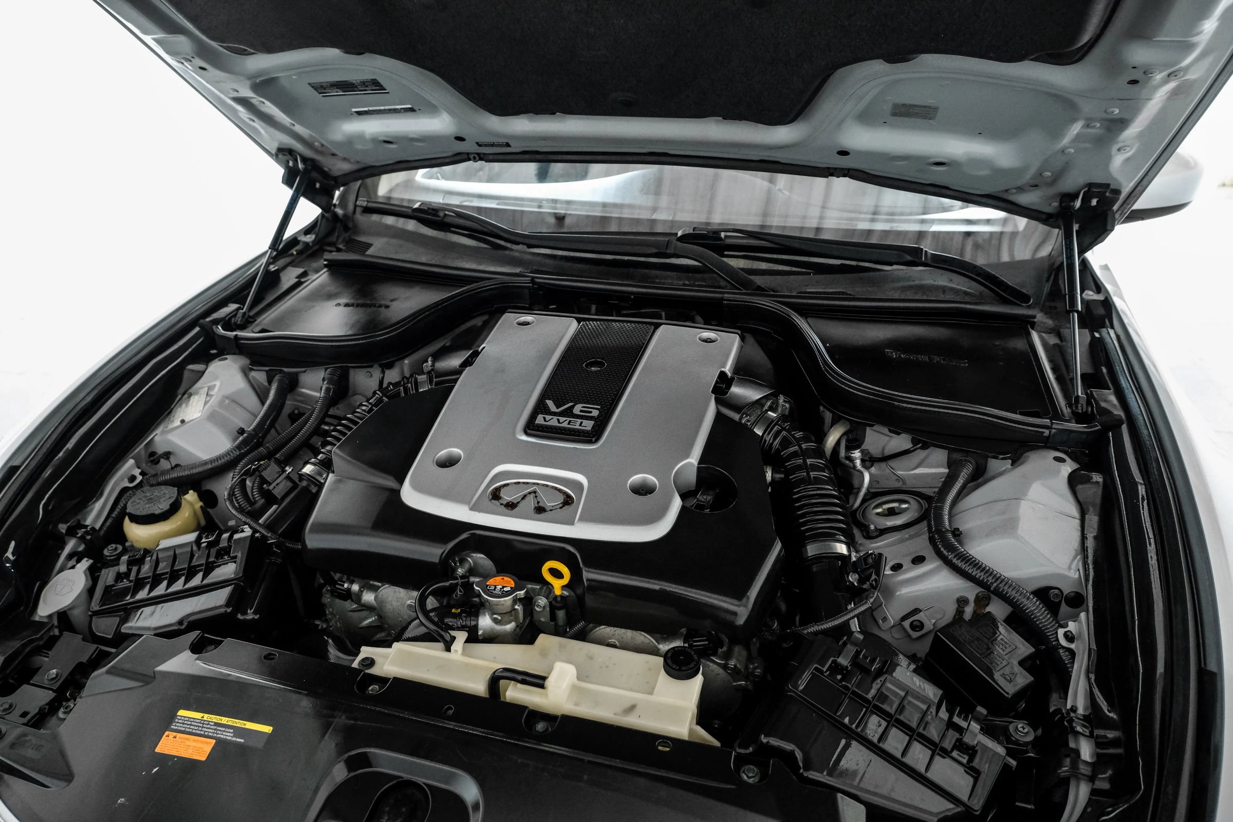 Used 2009 INFINITI G37 Convertible w/ Premium Pkg RWD image 40