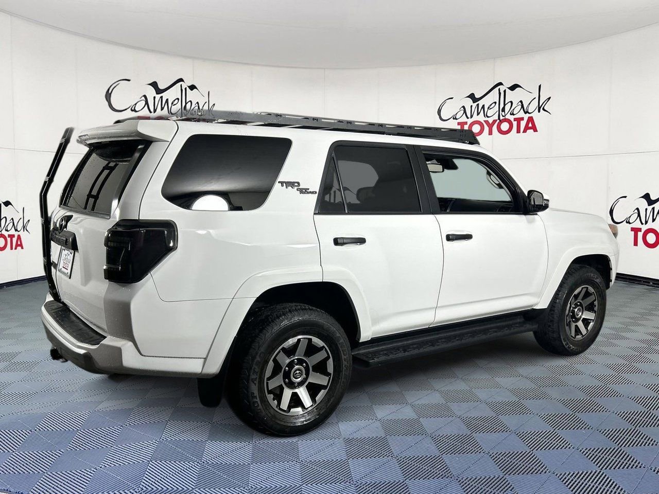 Used 2022 Toyota 4Runner TRD Off-Road Premium AWD/4WD image 7