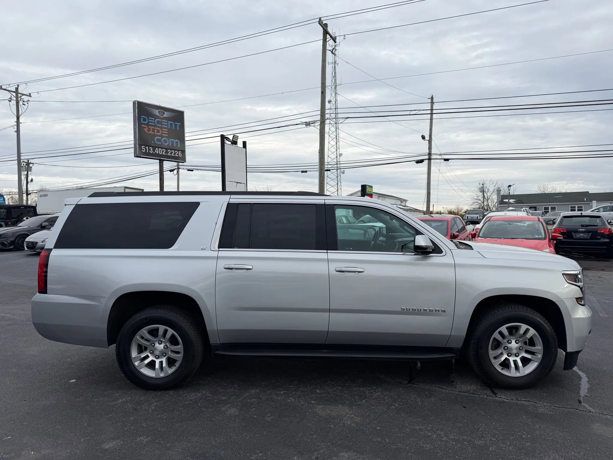 Used 2019 Chevrolet Suburban LT AWD/4WD image 2