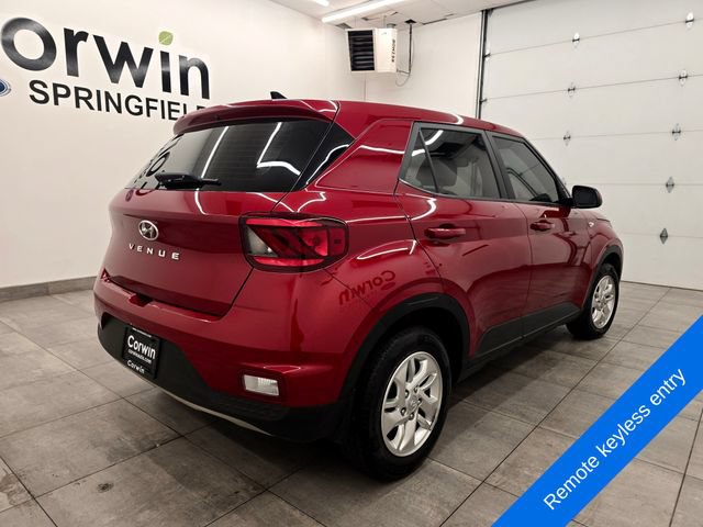 Used 2021 Hyundai Venue SE FWD image 5
