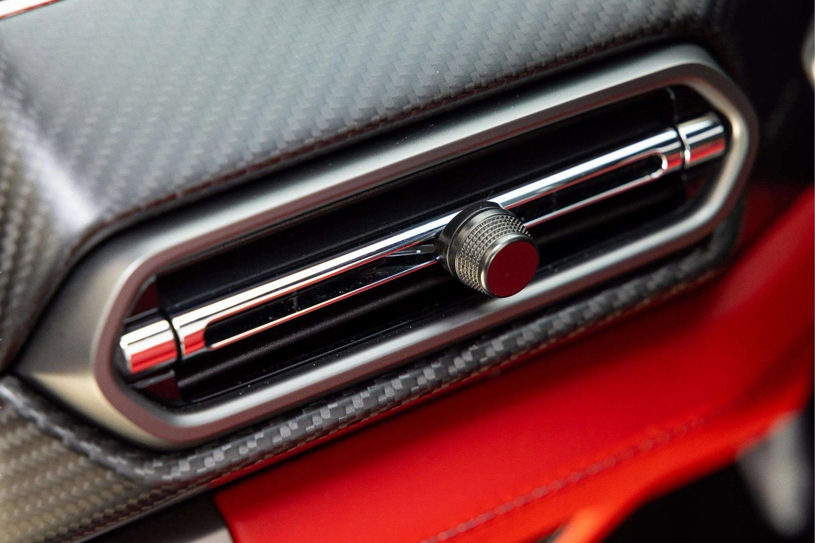 New 2026 Aston Martin Vanquish Convertible image 26