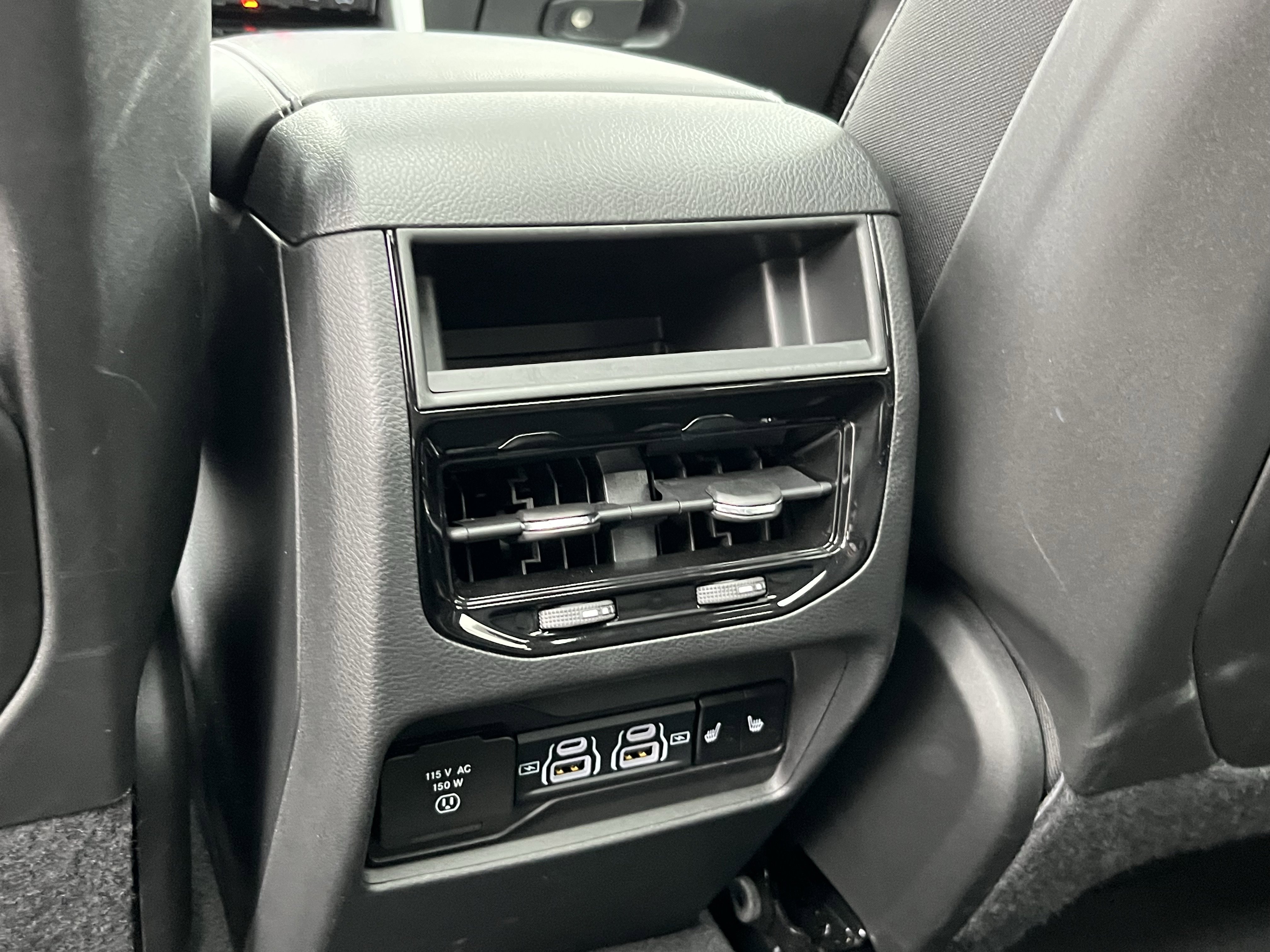 Used 2025 Jeep Grand Cherokee Limited image 15