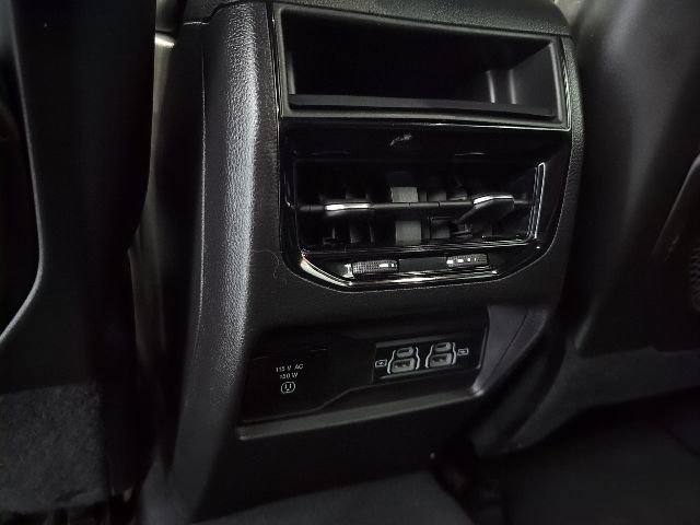 Used 2023 Jeep Grand Cherokee Altitude image 25