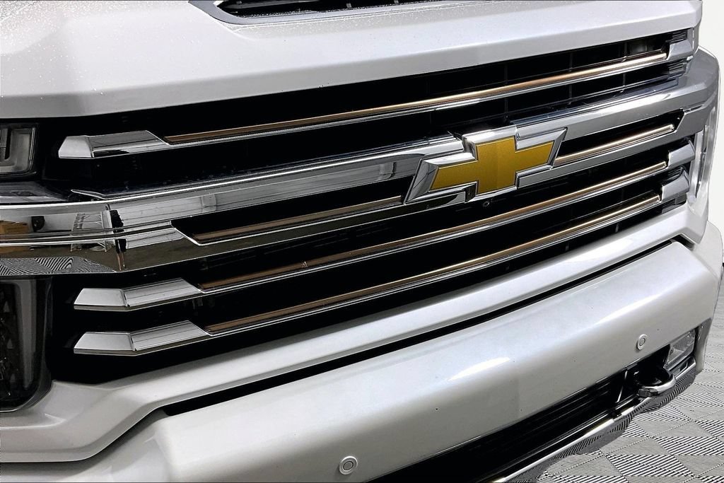 Used 2021 Chevrolet Silverado 3500 High Country AWD/4WD image 31