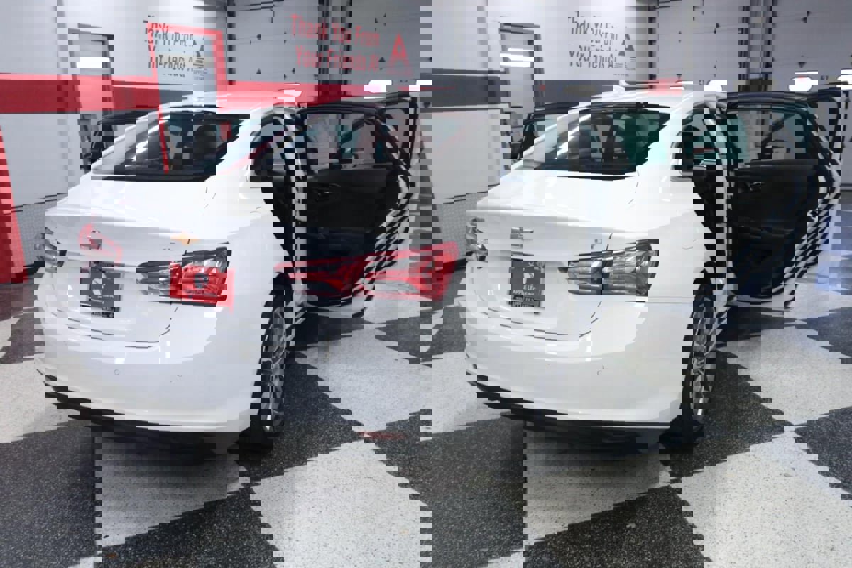 Used 2024 Chevrolet Malibu LT image 26