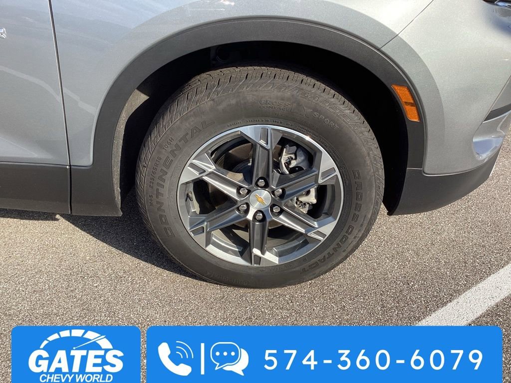 Used 2025 Chevrolet Blazer LT AWD/4WD image 31