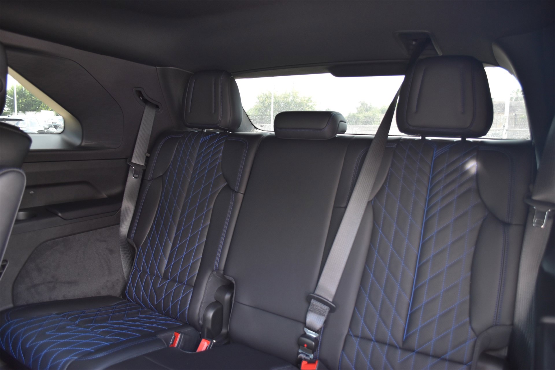 New 2026 Cadillac Escalade IQ Sport 1 w/ LPO, Floor Liner Package image 21