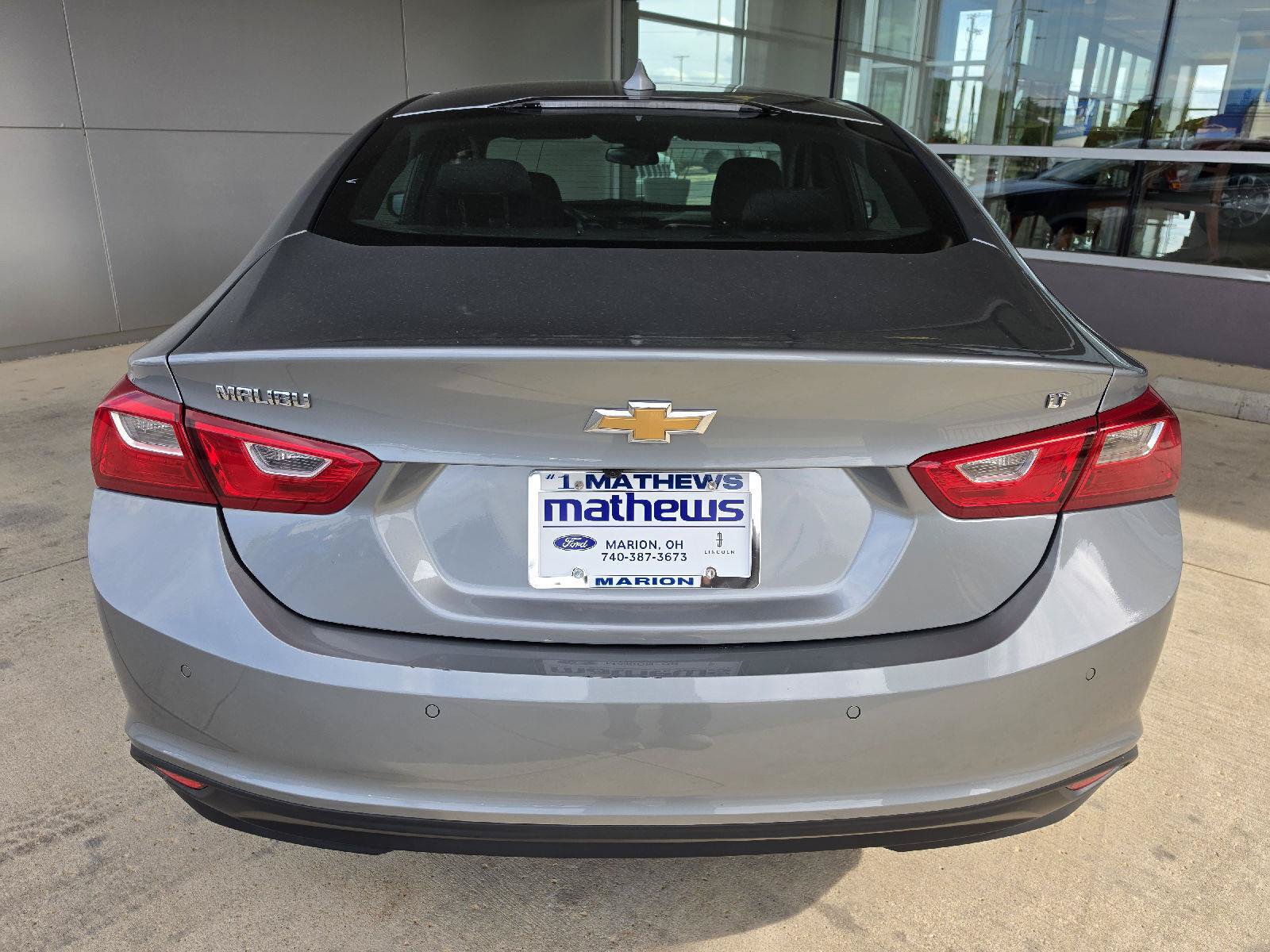 Used 2025 Chevrolet Malibu LT FWD image 3