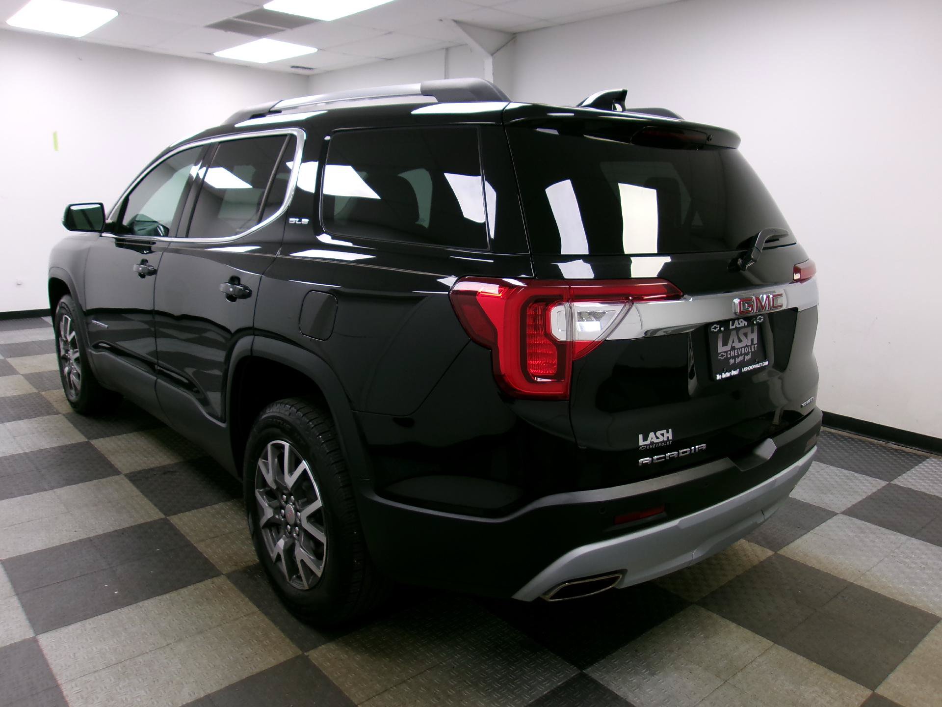 Used 2021 GMC Acadia SLE w/ Driver Convenience Package AWD/4WD image 2
