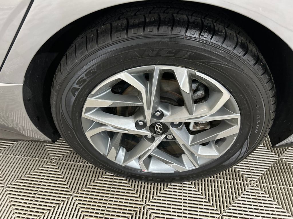 Used 2023 Hyundai Sonata SEL w/ Convenience Package image 10