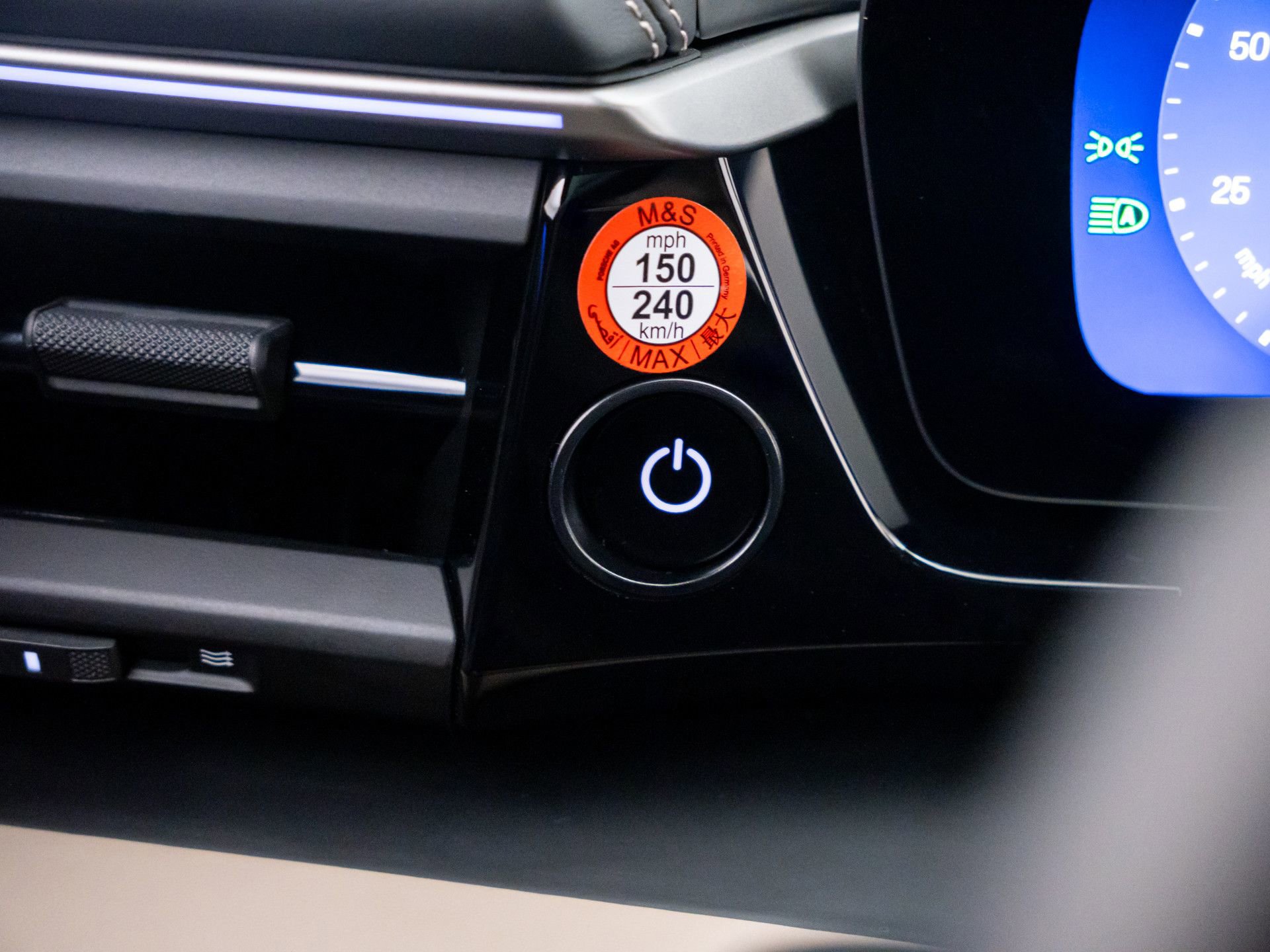 Certified 2025 Porsche Macan 4S Electric image 27