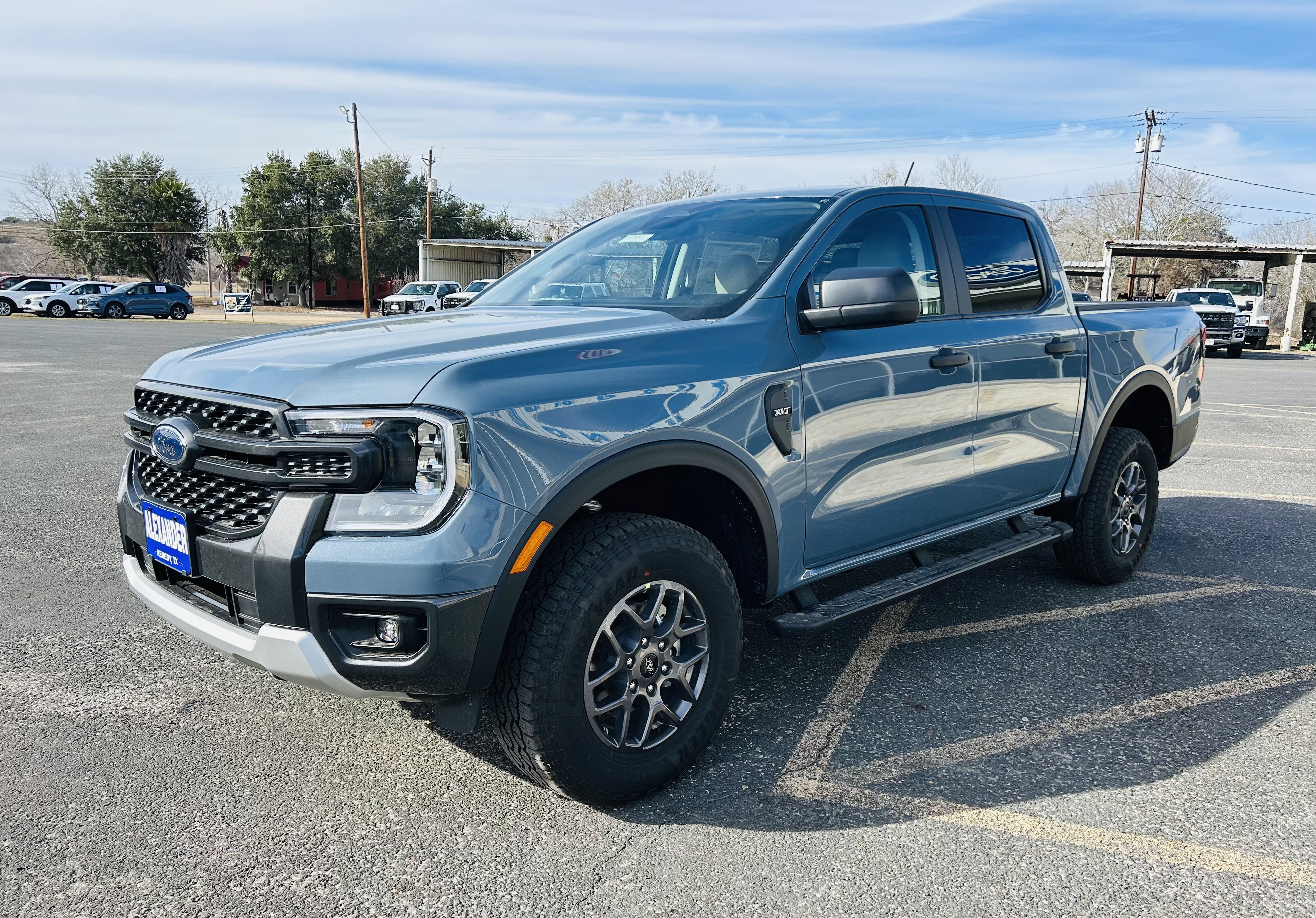 Used 2025 Ford Ranger XLT w/ Equipment Group 301A High image 4