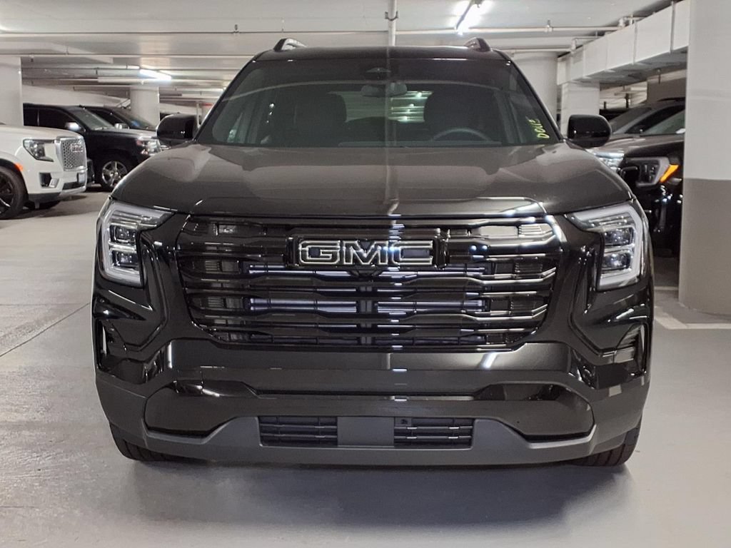 Used 2026 GMC Terrain Elevation w/ Elevation Premium Package FWD image 2