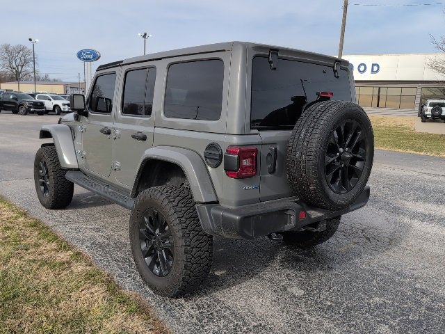 Used 2021 Jeep Wrangler Unlimited Sahara w/ Cold Weather Group image 8