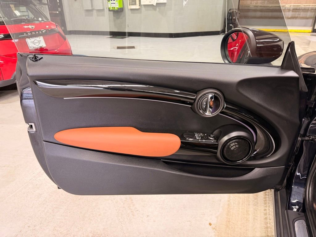 Certified 2024 MINI Cooper SE image 10