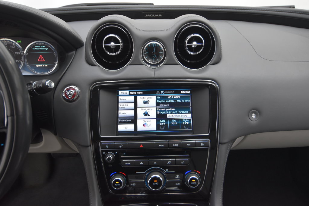 Used 2015 Jaguar XJ L Supercharged RWD image 36