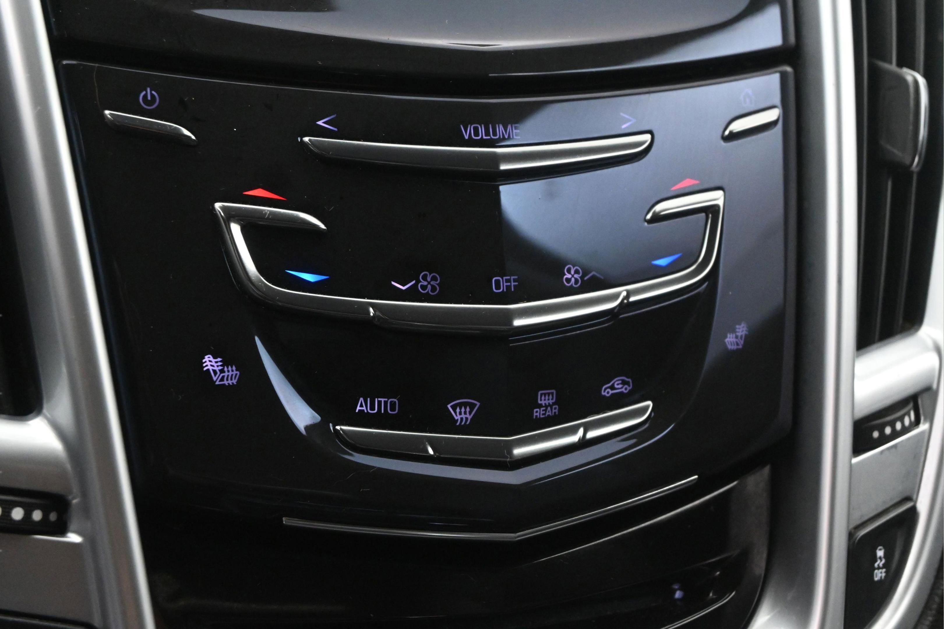Used 2016 Cadillac SRX Luxury w/ Driver Awareness Package FWD image 24