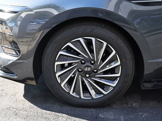 Certified 2025 Hyundai Sonata SEL FWD image 11