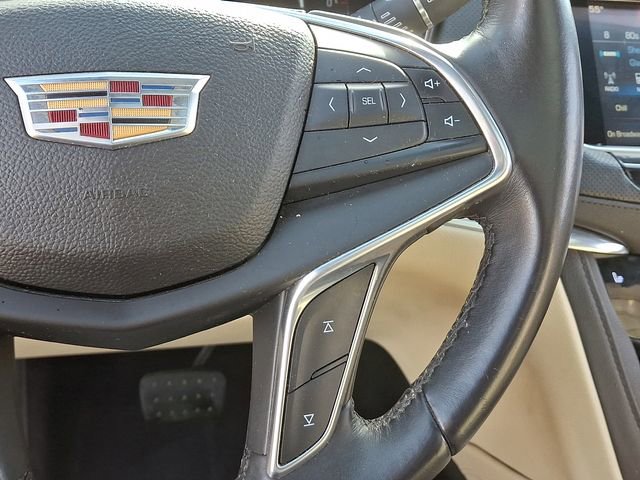 Used 2017 Cadillac XT5 Luxury w/ Driver Awareness Package image 23