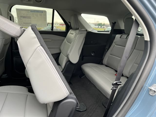 New 2026 Ford Explorer Active w/ Active Comfort Package AWD/4WD image 6