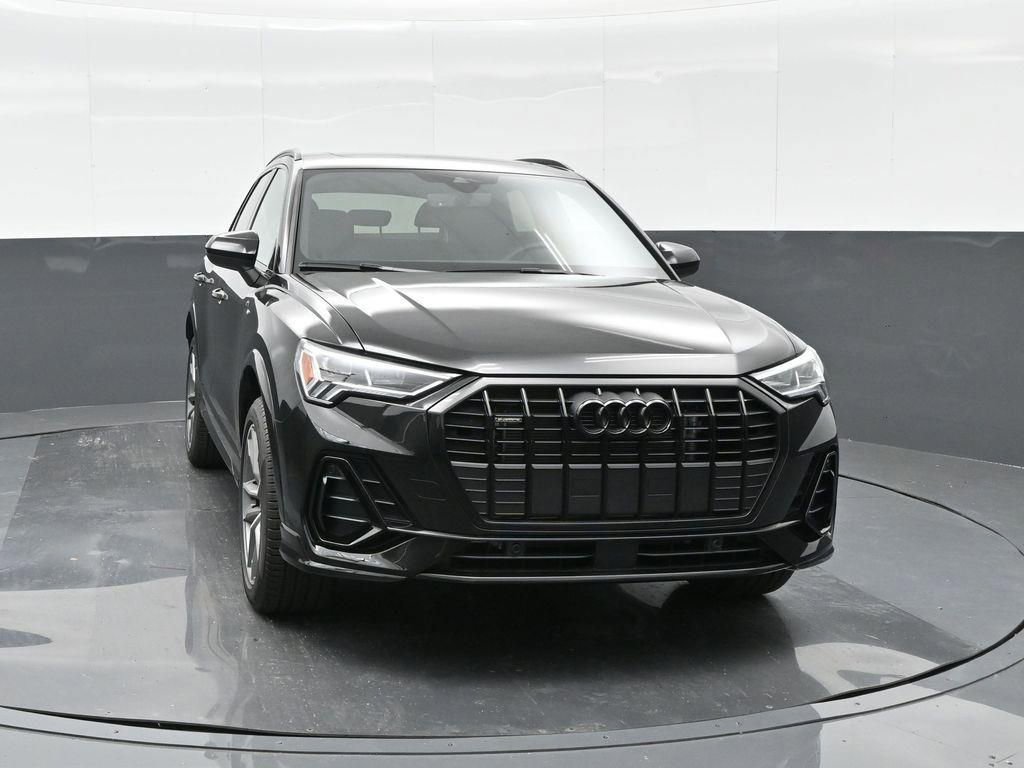 New 2025 Audi Q3 2.0T Premium image 2