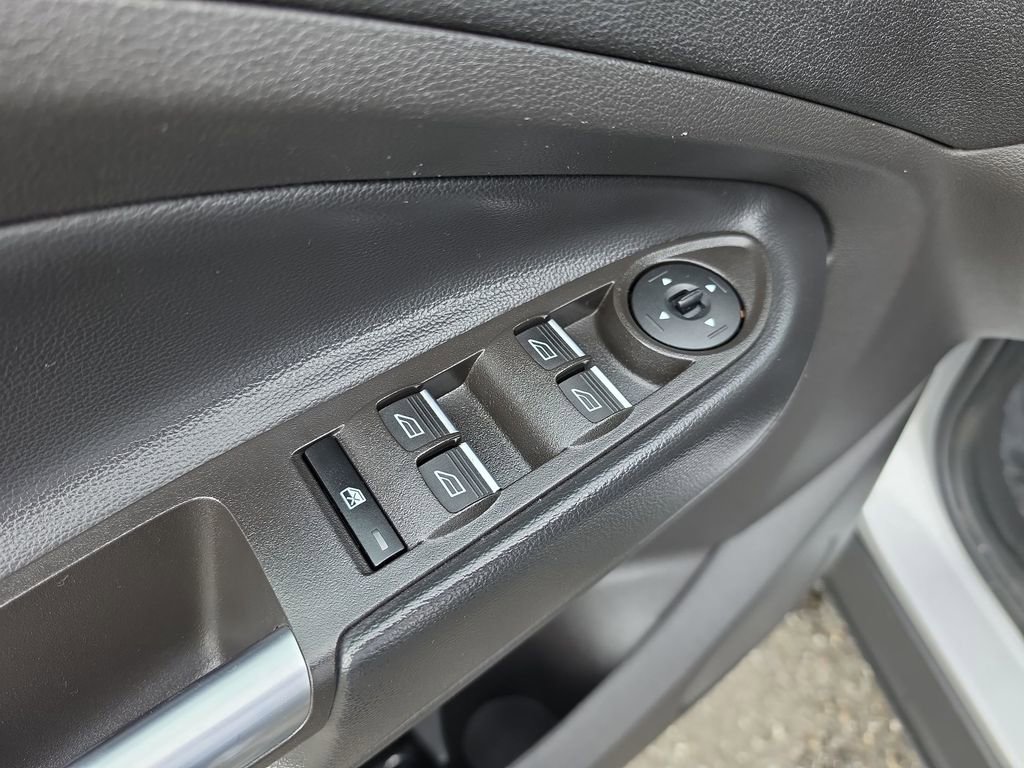 Used 2019 Ford Escape Titanium image 25