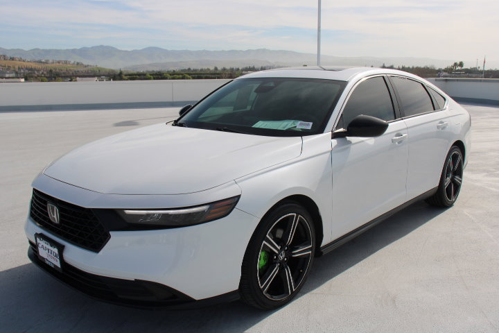 Used 2025 Honda Accord Sport image 6
