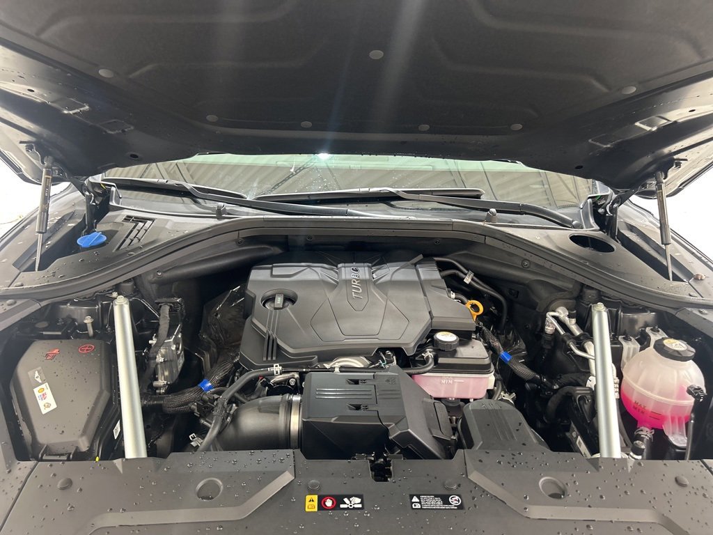 Used 2026 Genesis GV70 2.5T Advanced image 7