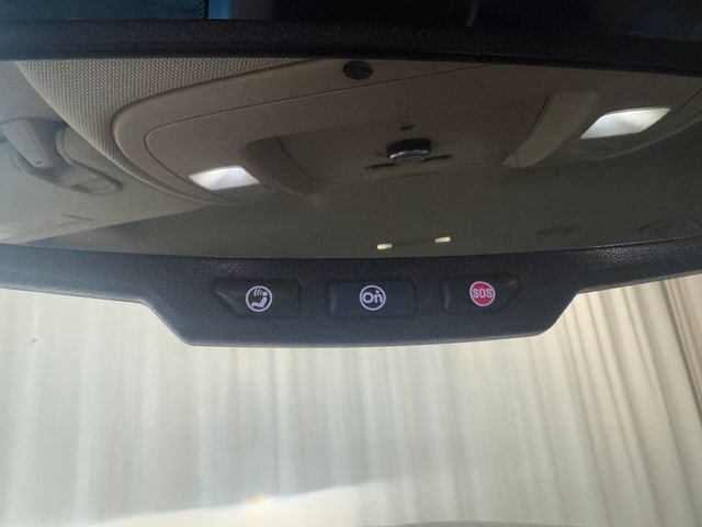 Used 2017 GMC Yukon Denali AWD/4WD image 30