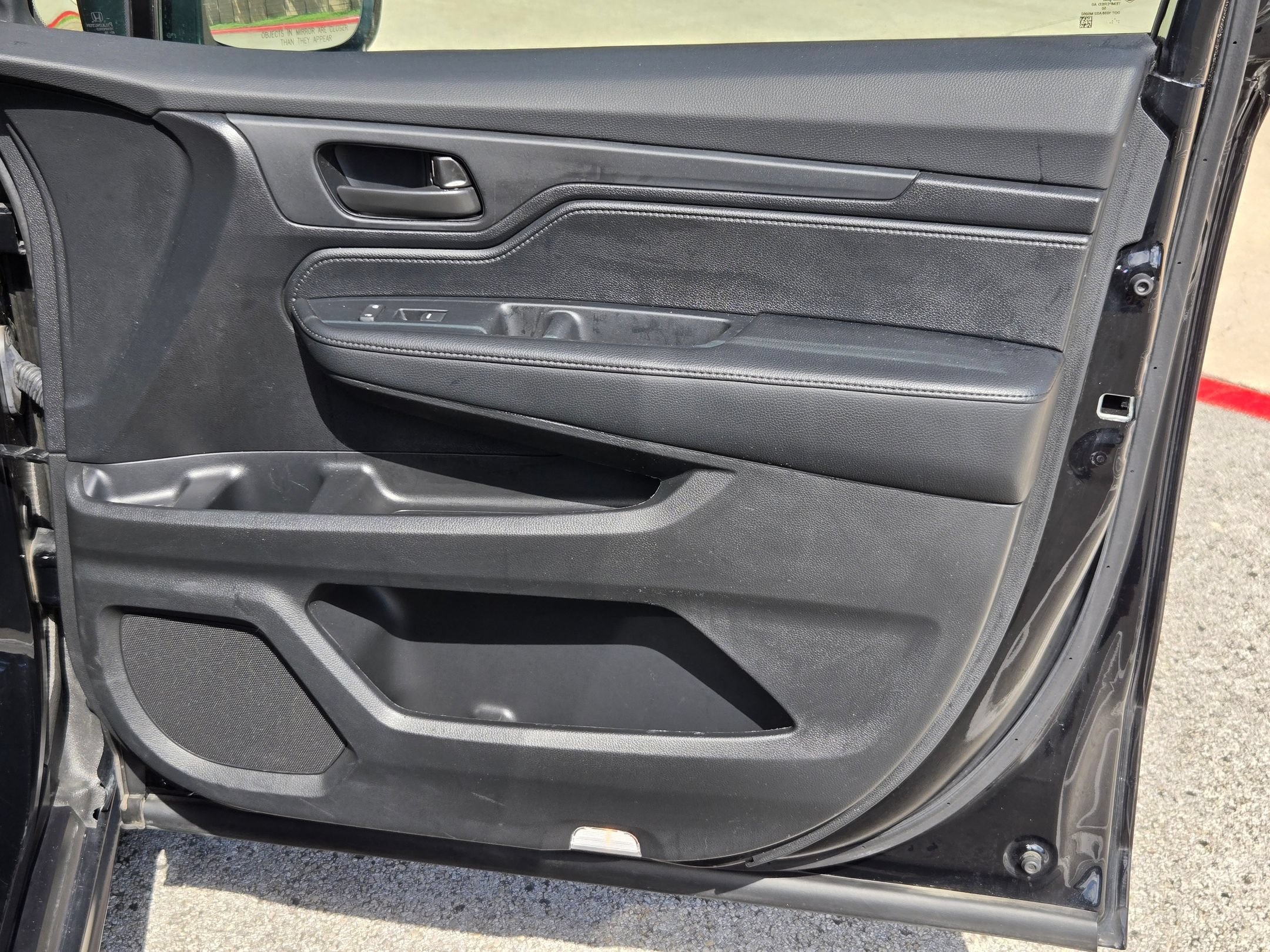 Used 2025 Honda Odyssey EX-L image 25