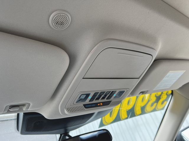 Used 2023 Ford Explorer XLT w/ Equipment Group 202A image 33