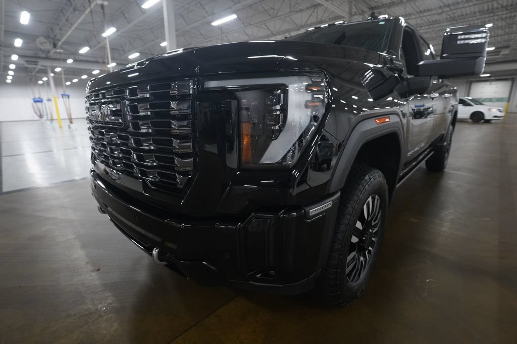 Used 2025 GMC Sierra 2500 Denali Ultimate w/ Max Trailering Package AWD/4WD image 21