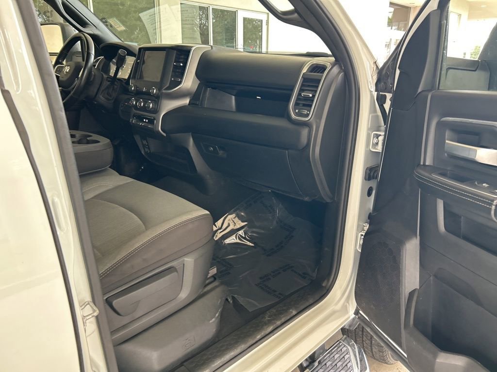 Certified 2024 RAM 2500 Big Horn AWD/4WD image 23
