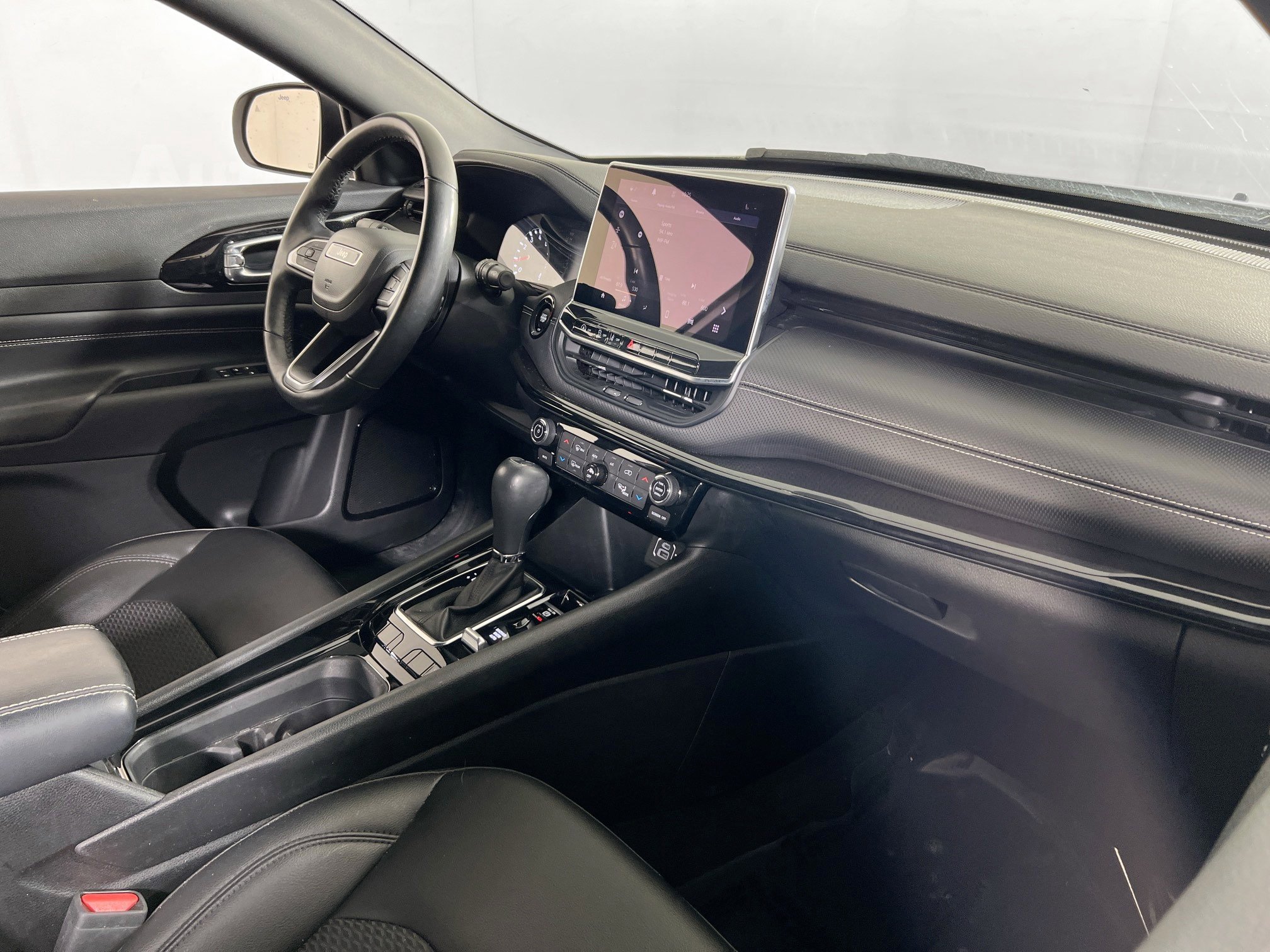 Used 2022 Jeep Compass Altitude w/ Convenience Group image 26