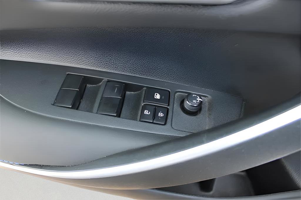 Used 2022 Toyota Corolla SE FWD image 24