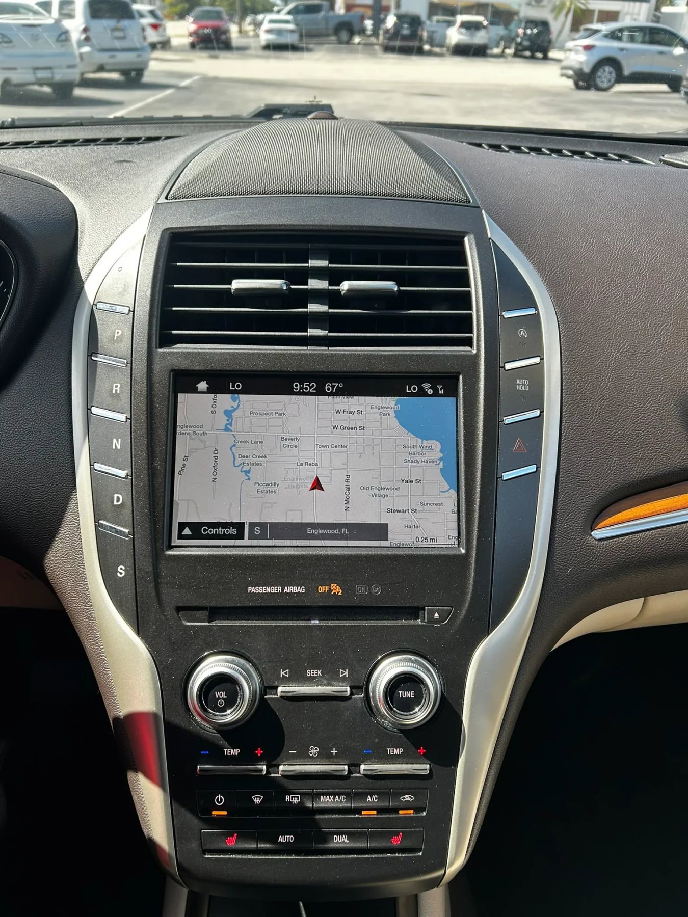 Used 2018 Lincoln MKC Select w/ Select Plus Package FWD image 33