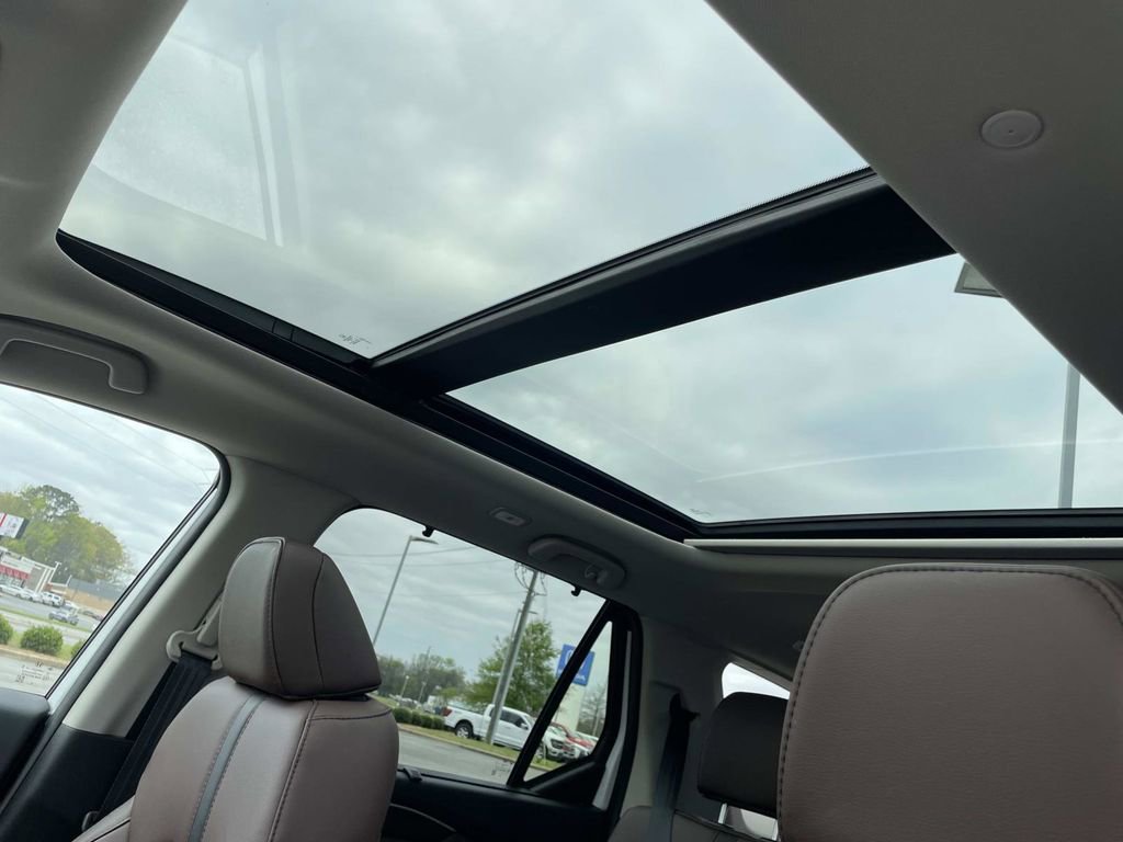 New 2026 Honda Pilot Touring image 17