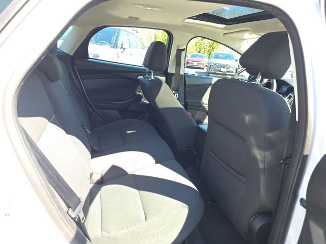 Used 2012 Ford Focus SEL image 23