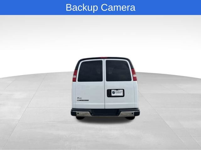 Used 2025 Chevrolet Express 3500 LT w/ LT Preferred Equipment Group RWD image 6