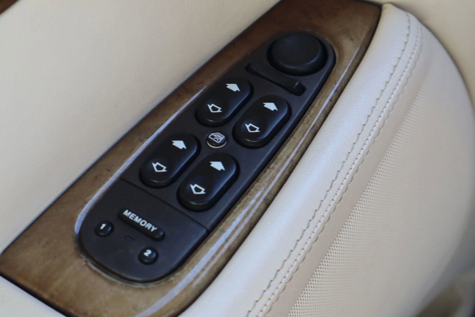 Used 2003 Jaguar S-TYPE 3.0 image 11