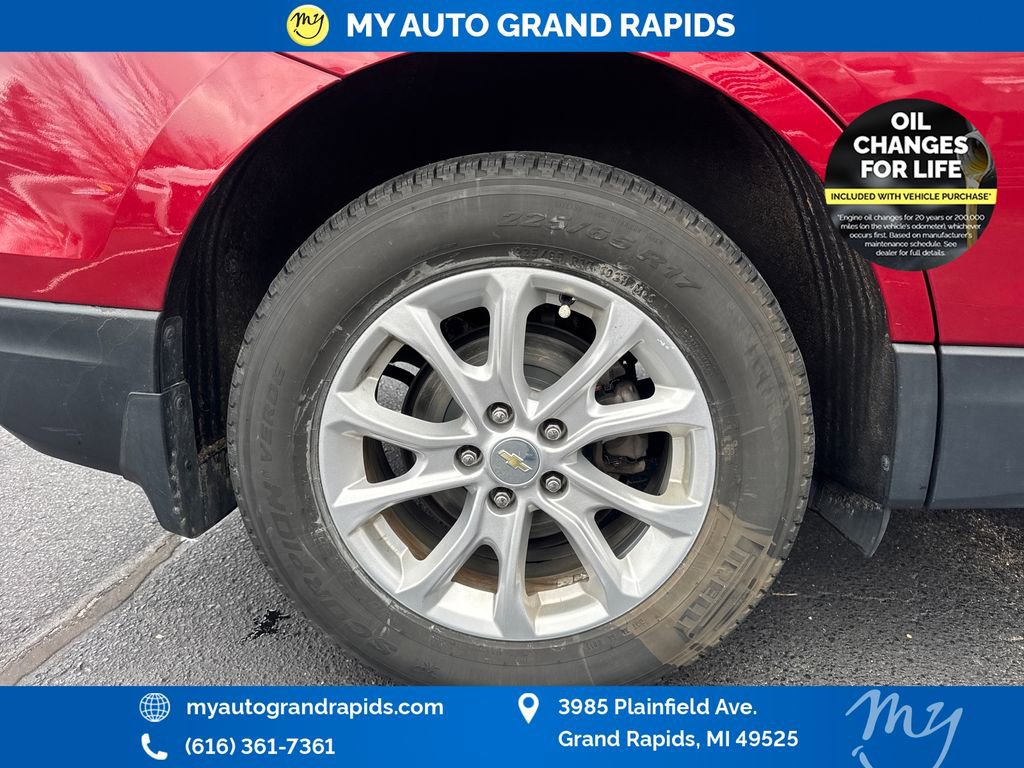 Used 2019 Chevrolet Equinox LT w/ Driver Convenience Package FWD image 32