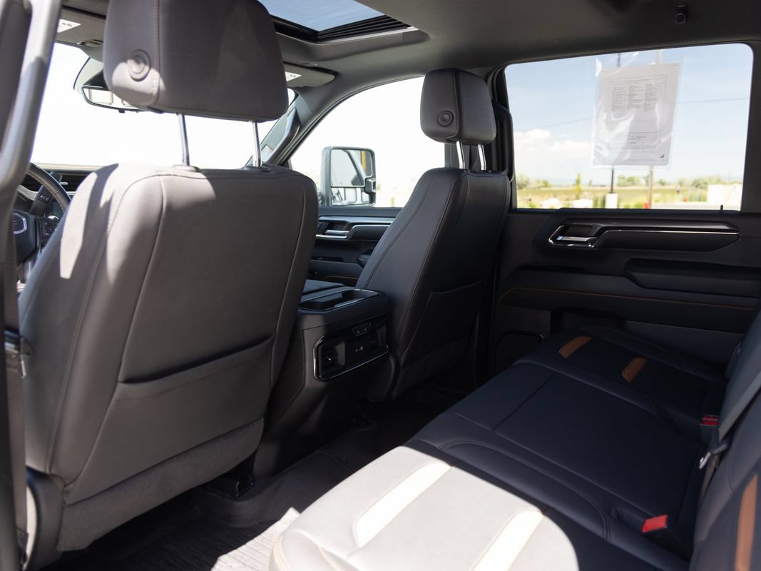 Used 2024 GMC Sierra 2500 AT4 w/ AT4 Premium Plus Package AWD/4WD image 20