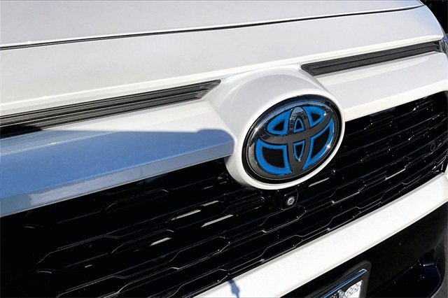 Used 2023 Toyota RAV4 XSE image 33