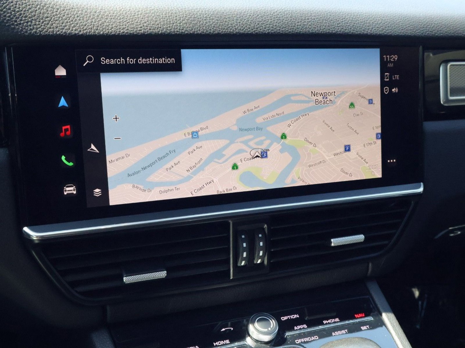 Certified 2022 Porsche Cayenne Platinum Edition AWD/4WD image 18