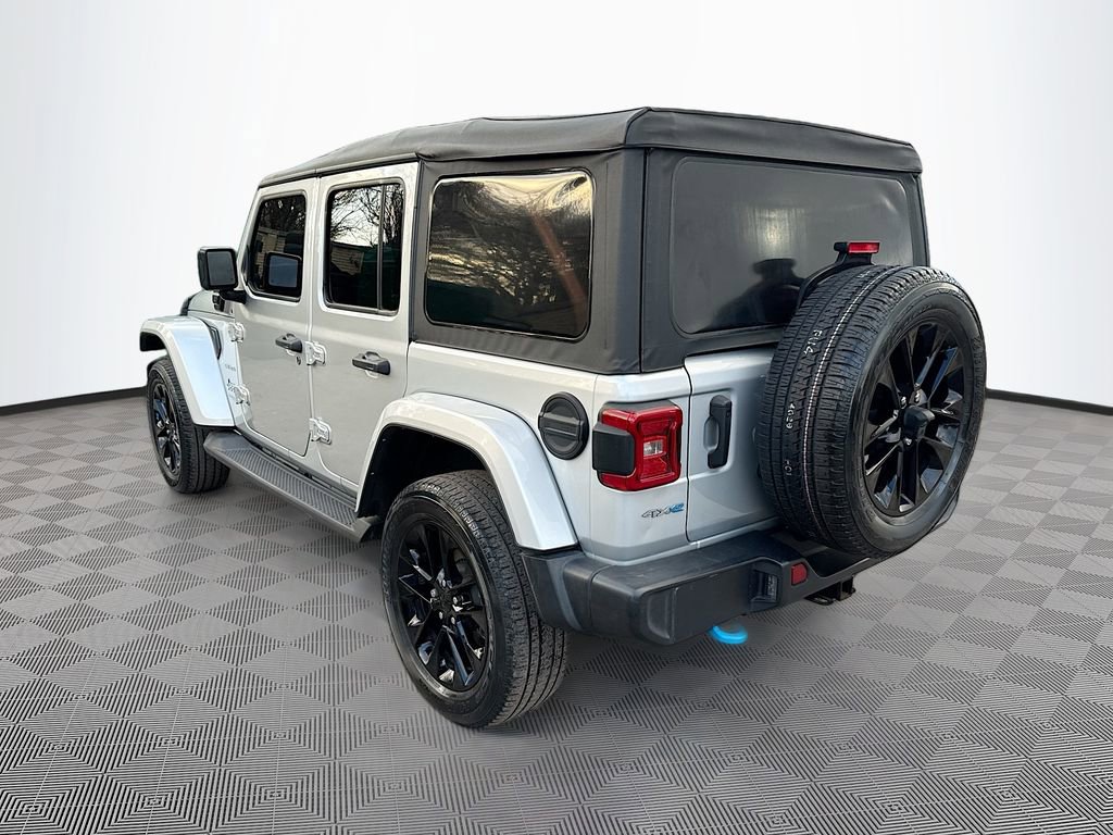 Used 2022 Jeep Wrangler Unlimited Sahara w/ Cold Weather Group image 8