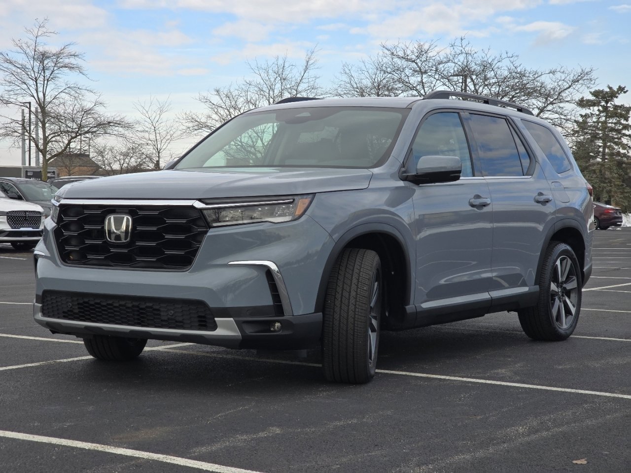 Used 2025 Honda Pilot Touring image 15