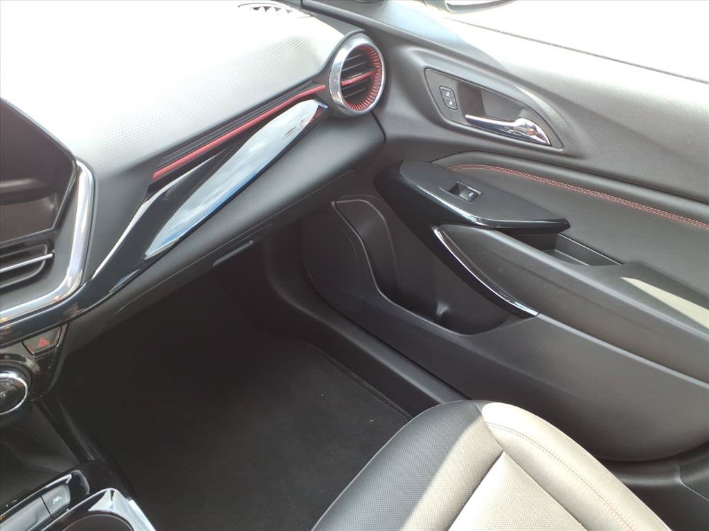 Used 2024 Chevrolet Trax RS w/ Sunroof Package FWD image 33