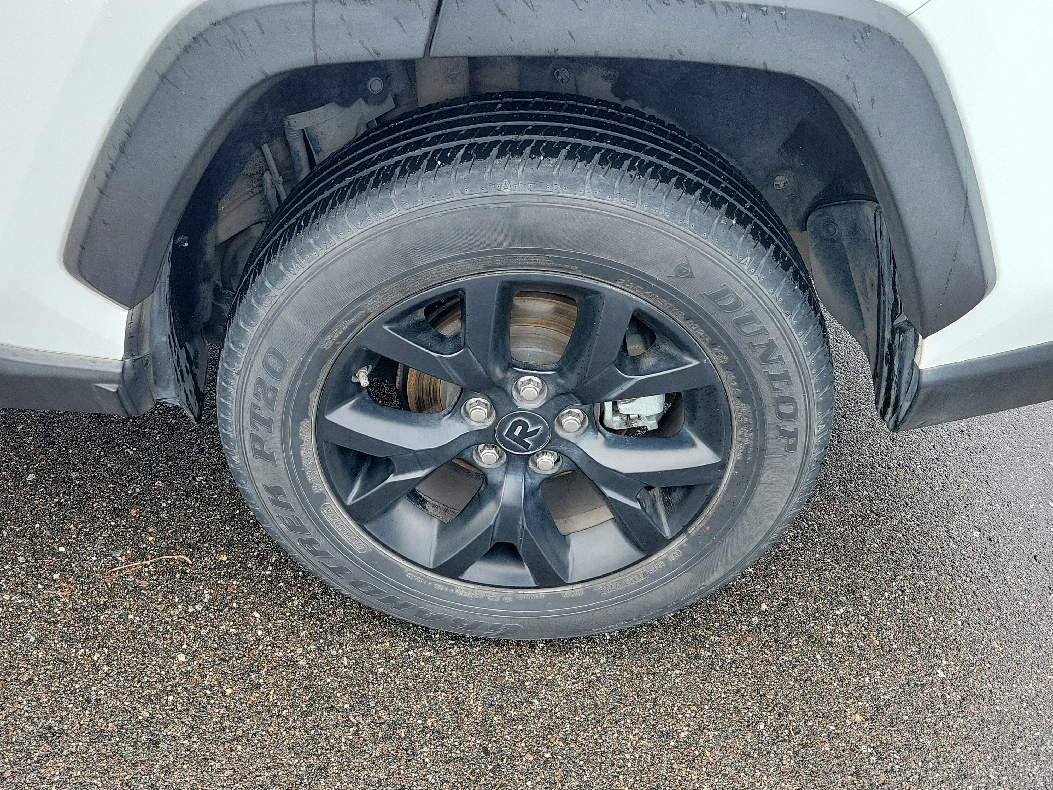 Used 2021 Toyota RAV4 LE image 38