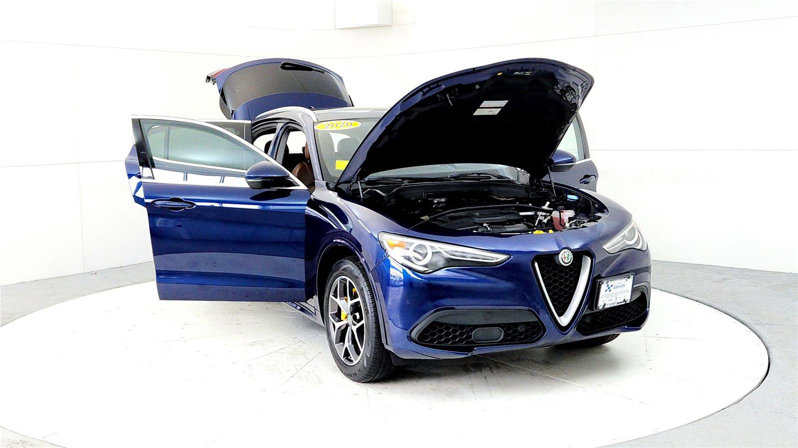 Used 2020 Alfa Romeo Stelvio Ti w/ Active Blind Spot Package AWD/4WD image 9