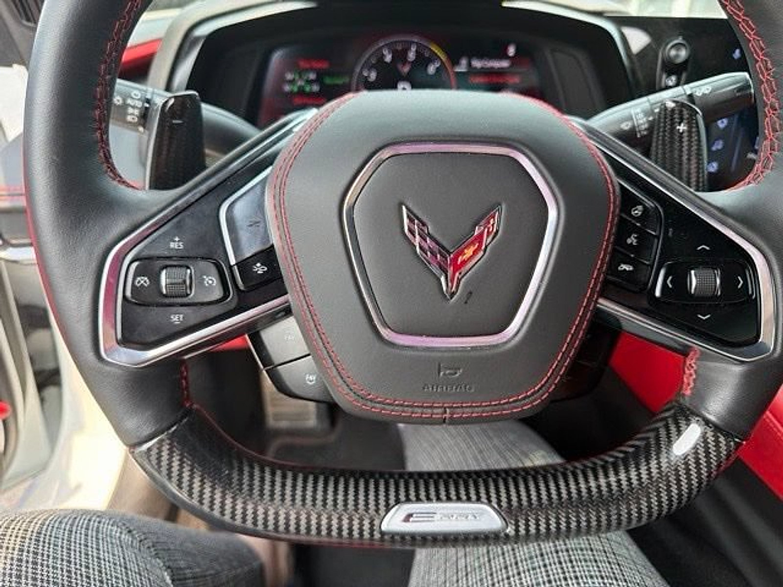 Used 2025 Chevrolet Corvette E-Ray w/ Stealth Interior Trim Package AWD/4WD image 14